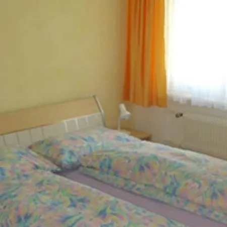 Lejlighed Saas-grund Sleeps 8 Wifi
